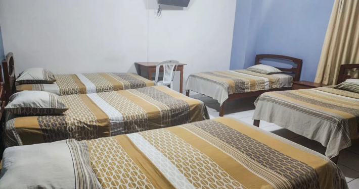 Habitación quíntuple en Hostal Fantasía